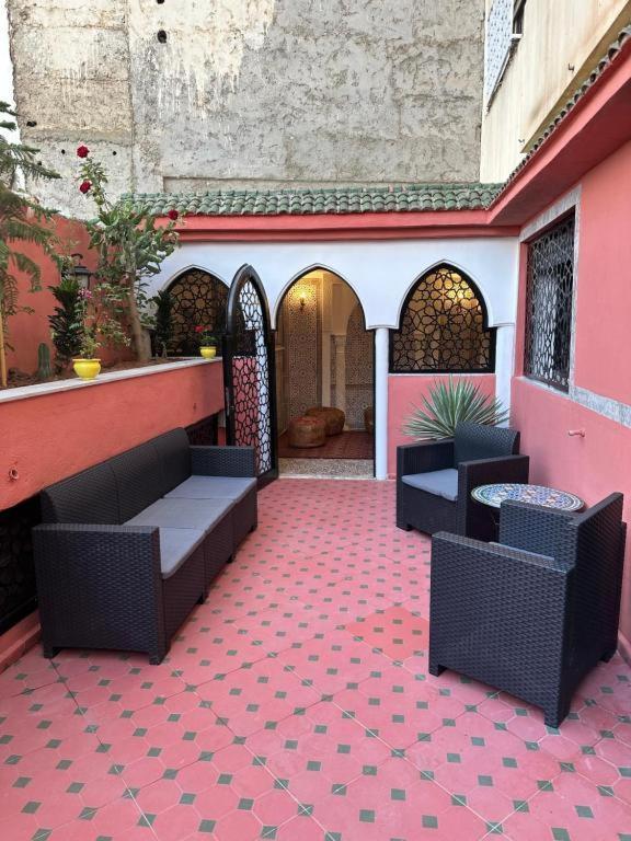 Appartements Nia Confort, Plein Centre Ville, Avec Terrasse Fes Luaran gambar